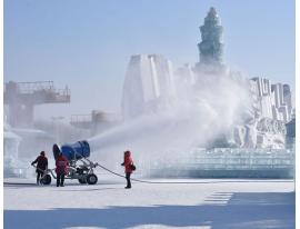 北京三晶造雪机开封景区造雪现场